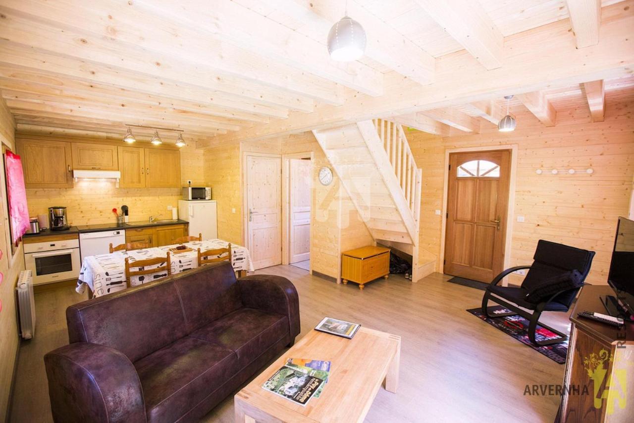 Chalet Des Noisettes Murol Εξωτερικό φωτογραφία